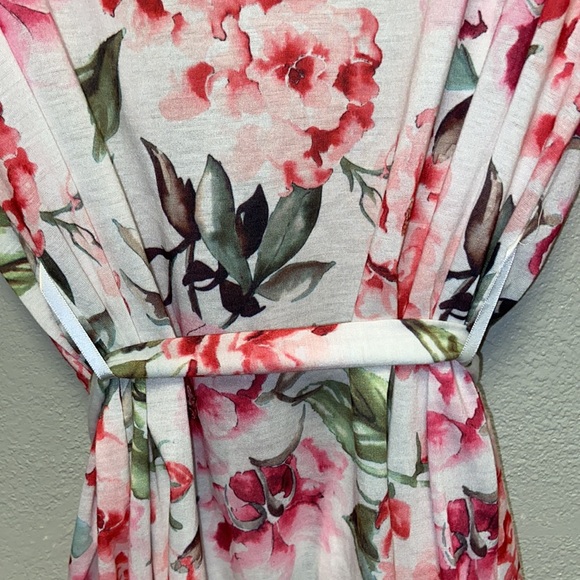 Show Me Your Mumu One Size Lightwieght Floral Brie Kimono Robe: 4103 - Picture 8 of 11